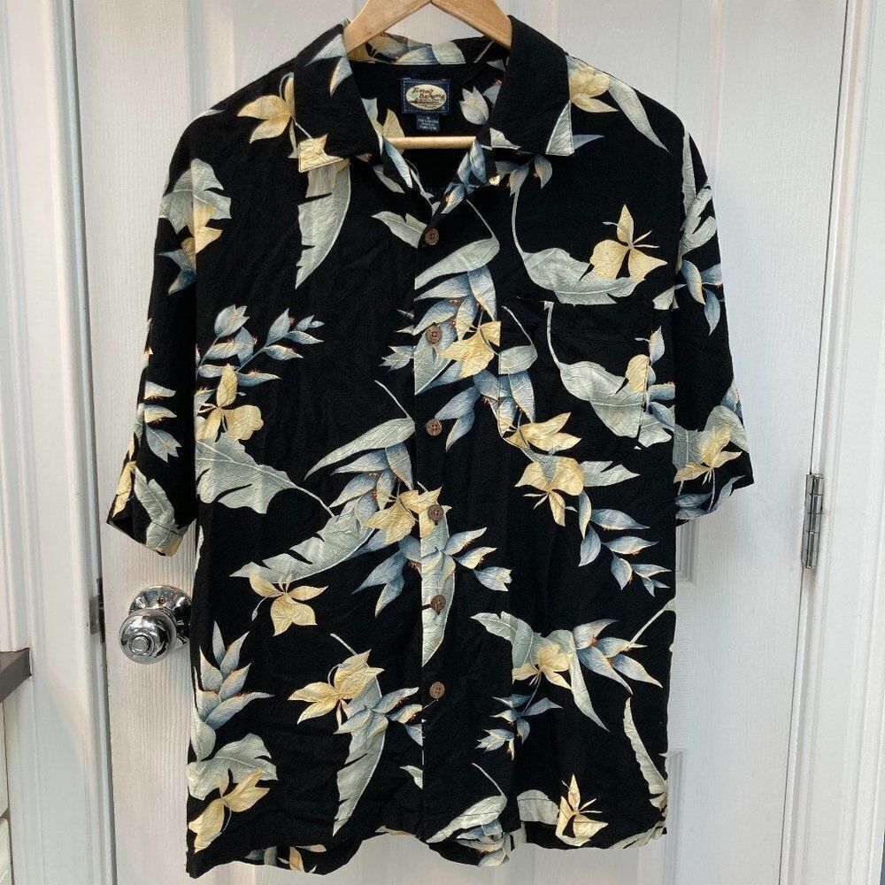 Tommy Bahama Hawaiian Short Sleeve Shirt Rayon Size Medium
